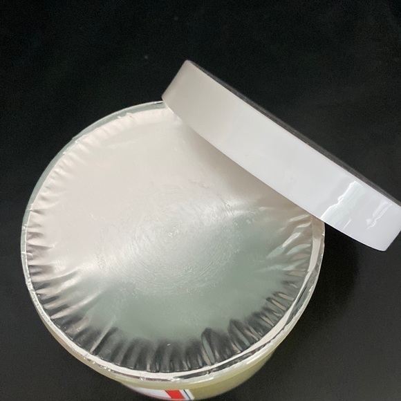 Skin An Apothecary- POPPY - Sugar Glow Scrub and Soy Body Wash (New, Unopened) - Picture 8 of 11